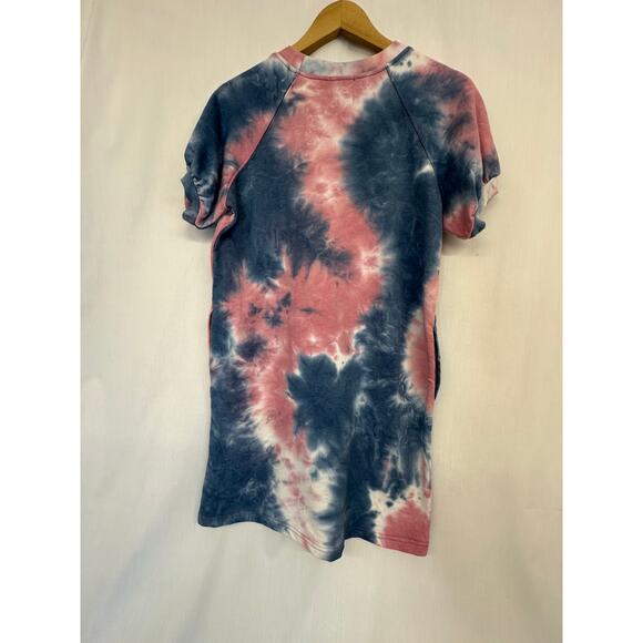 Rue 21 dress with a tie-dye pattern in pink, blue, and white short sleeves med - Picture 3 of 9